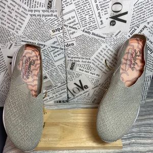 Skechers Beige Air Cooled Memory Foam Slip-on Walking Shoes Size 10